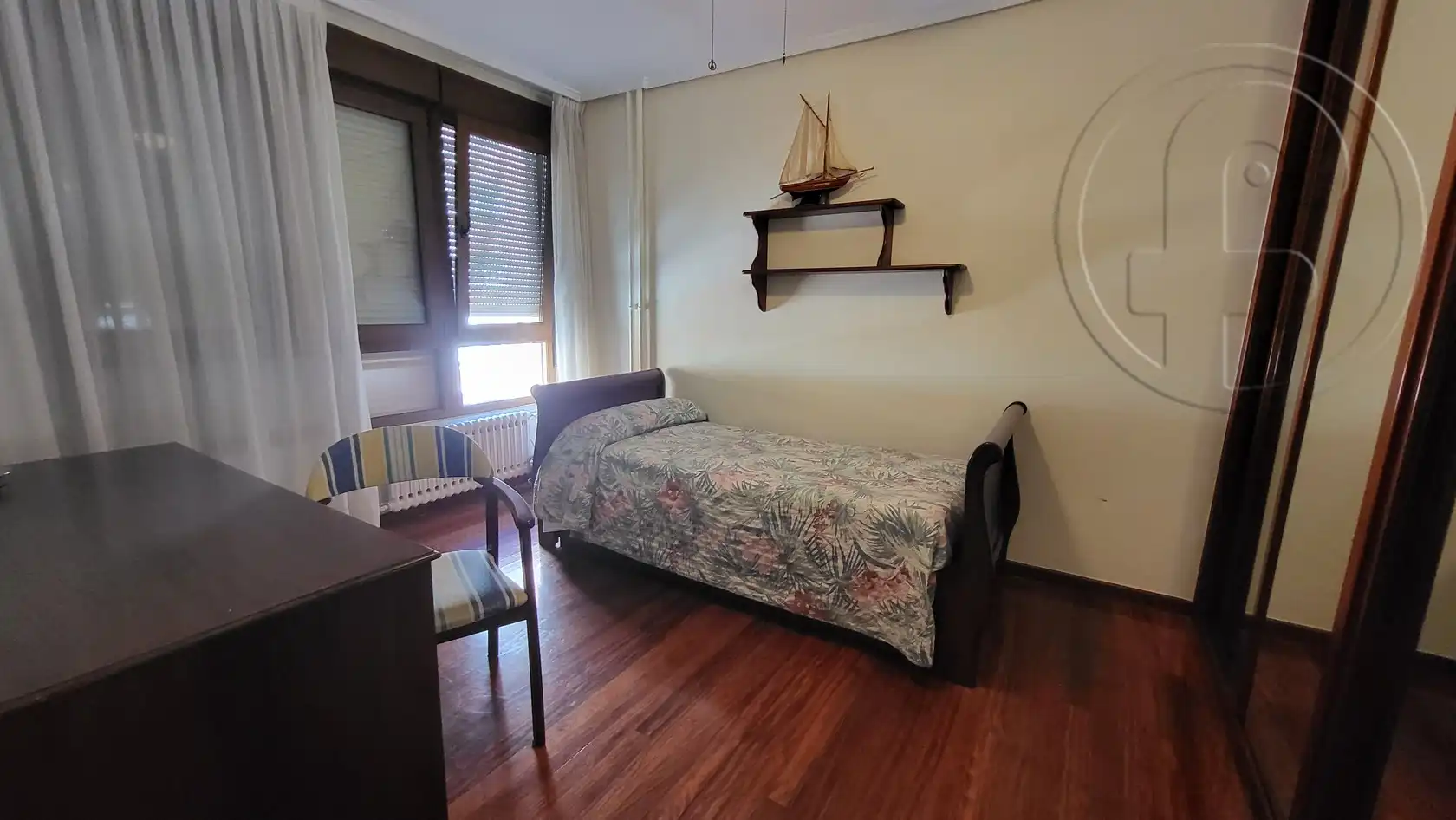 Bedroom of Flat for rent in Santander  with Heating, Furnished and Oven