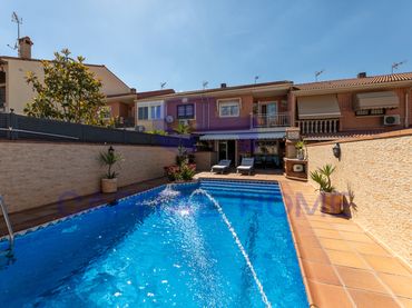 Adossat en venda a Calle Marcelo Gómez
