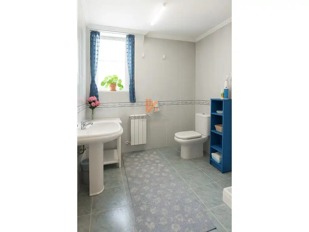 Bany de Casa o xalet en venda en Santiago de Compostela 