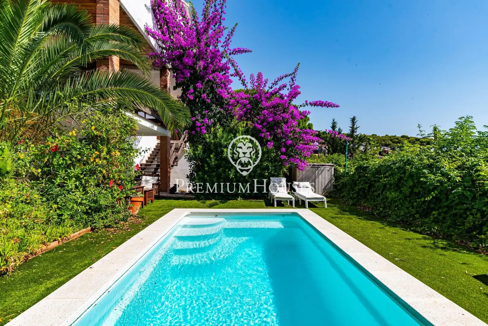 Exterior view of Houses for sale in Castelldefels  with Heating, Private garden and Terrace