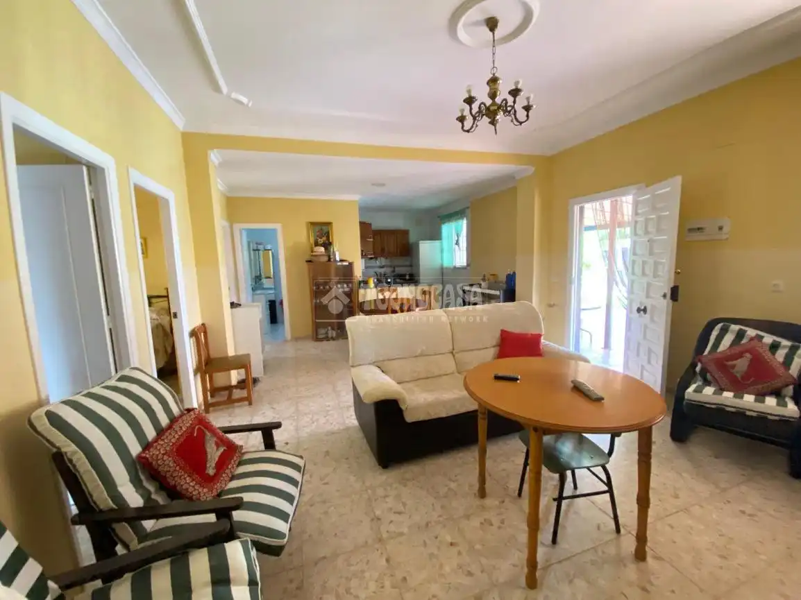 Finca rústica en venda a Los Palacios y Villafranca