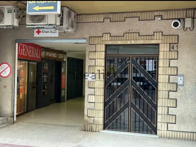 Local comercial de lloguer a Calle Mayor 180, imagen 2