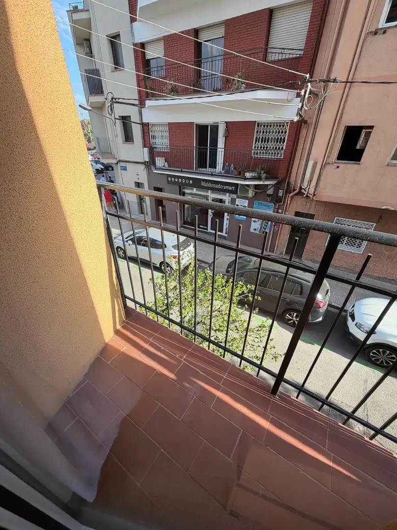 Terraza de Piso en venta en Cornellà de Llobregat con Calefacción, Amueblado y Balcón