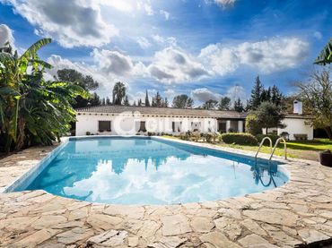 Villa con piscina in vendita a El Retiro - Parque Atlántico - Ronda este
