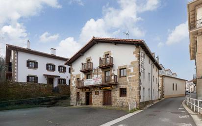 Vista exterior de Casa o xalet en venda en Donostia - San Sebastián  amb Calefacció i Balcó