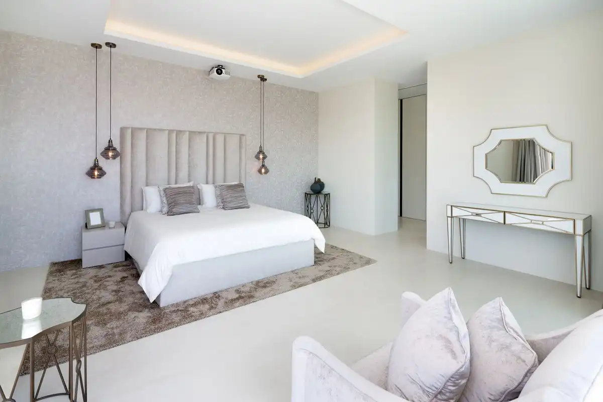 Dormitori de Casa o xalet en venda en Marbella amb Jardí privat, Terrassa i Piscina