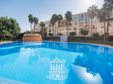 Piso con piscina en venta en El Juncal - Vallealto