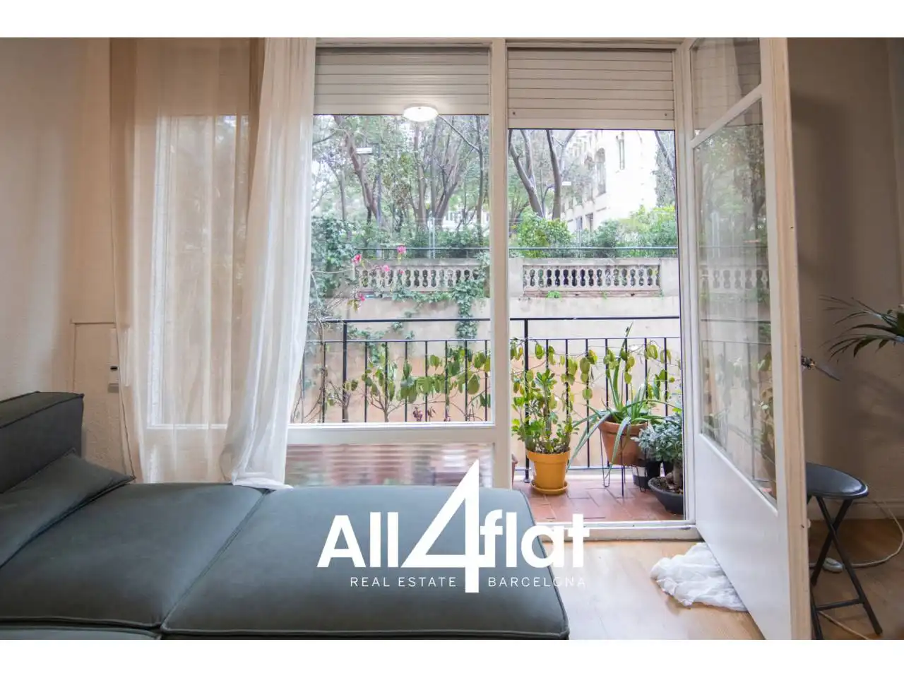Balcony of Apartments for sale in Barcelona  with Heating, Furnished and Balcony