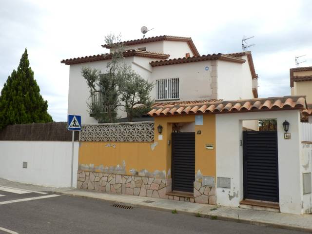 Casa-chalet en Venta en C/ Joan Cuadras i Marcer en Centre