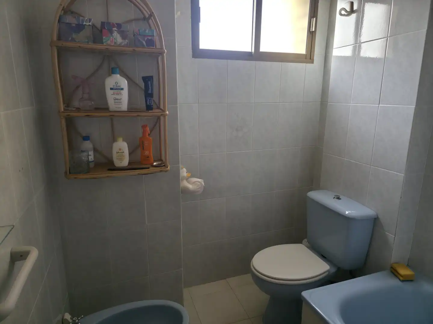Baño de Piso en venta en La Antilla con Aire acondicionado, Amueblado y Lavadora