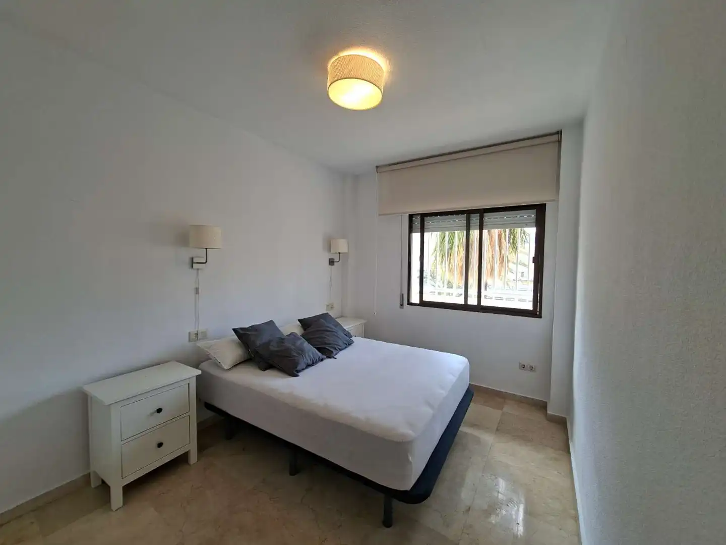 Bedroom of Flat for rent in Fuengirola  with Air Conditioner, Terrace and Swimming Pool