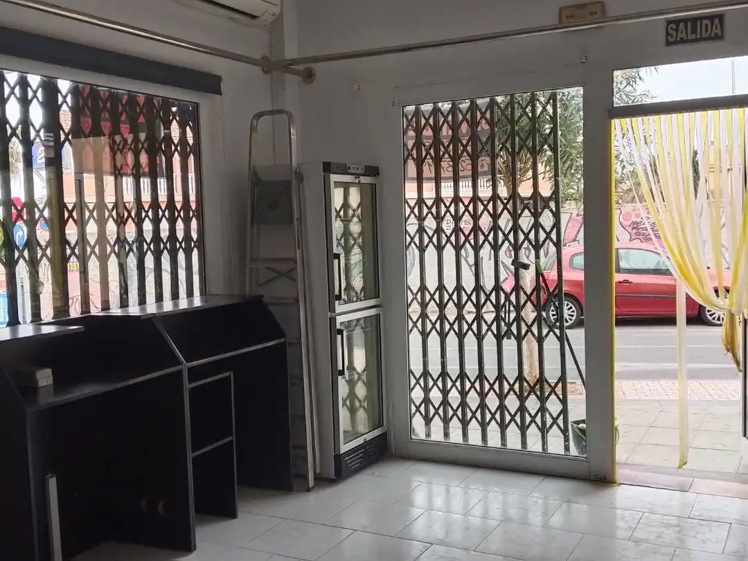 Local en venda en Cartagena amb Aire condicionat, Calefacció i Terrassa