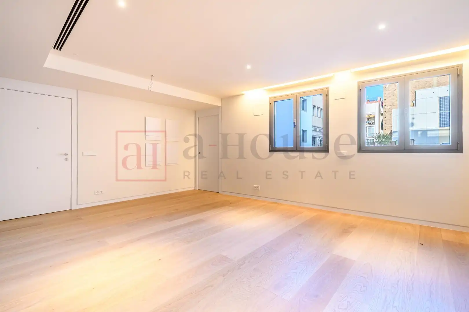 Appartamento con terrazza in vendita a Carrer de Còrsega