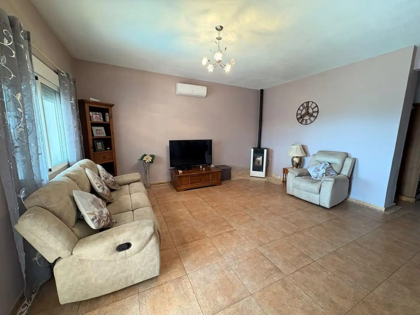Houses for sale in Caudete, Albacete