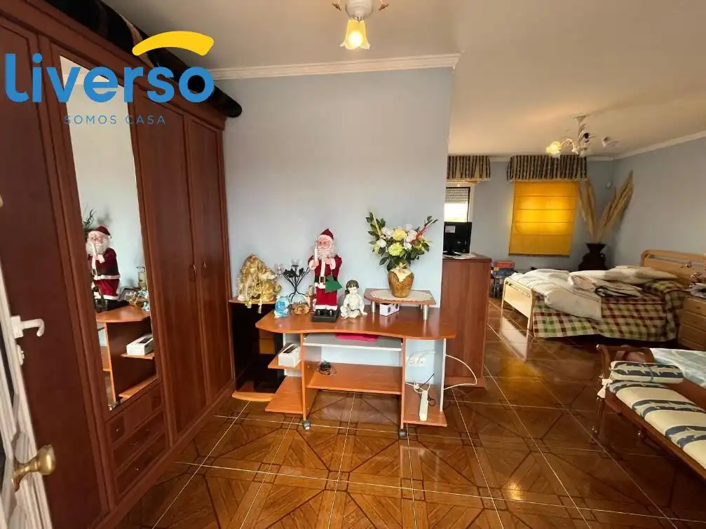 Sala de estar de Casa o chalet en venta en Briviesca con Calefacción, Jardín privado y Terraza