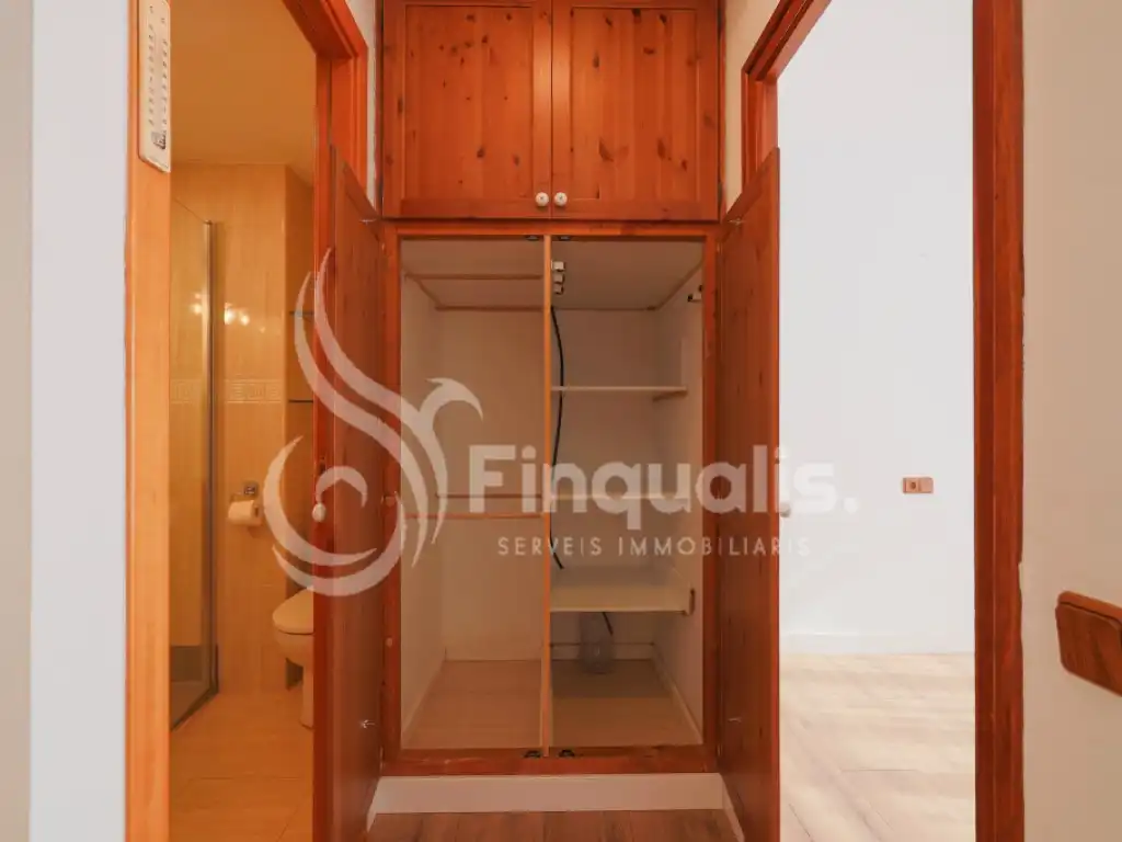 Dormitori de Pis en venda en Santa Eulàlia de Ronçana