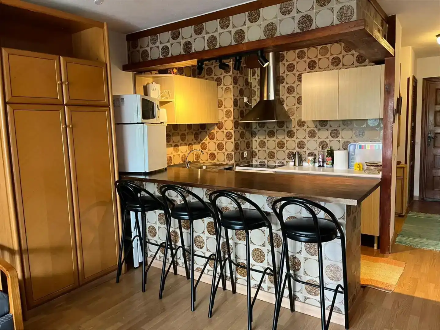 Cuina de Apartament en venda en Sierra Nevada amb Jardí privat, Traster i Moblat