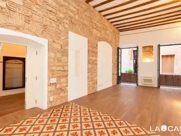 Dúplex amb balcó en venda a Carrer del Correu Vell
