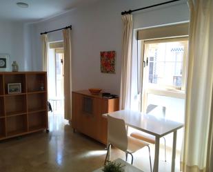 Menjador de Estudi de lloguer en Málaga Capital amb Aire condicionat i Moblat
