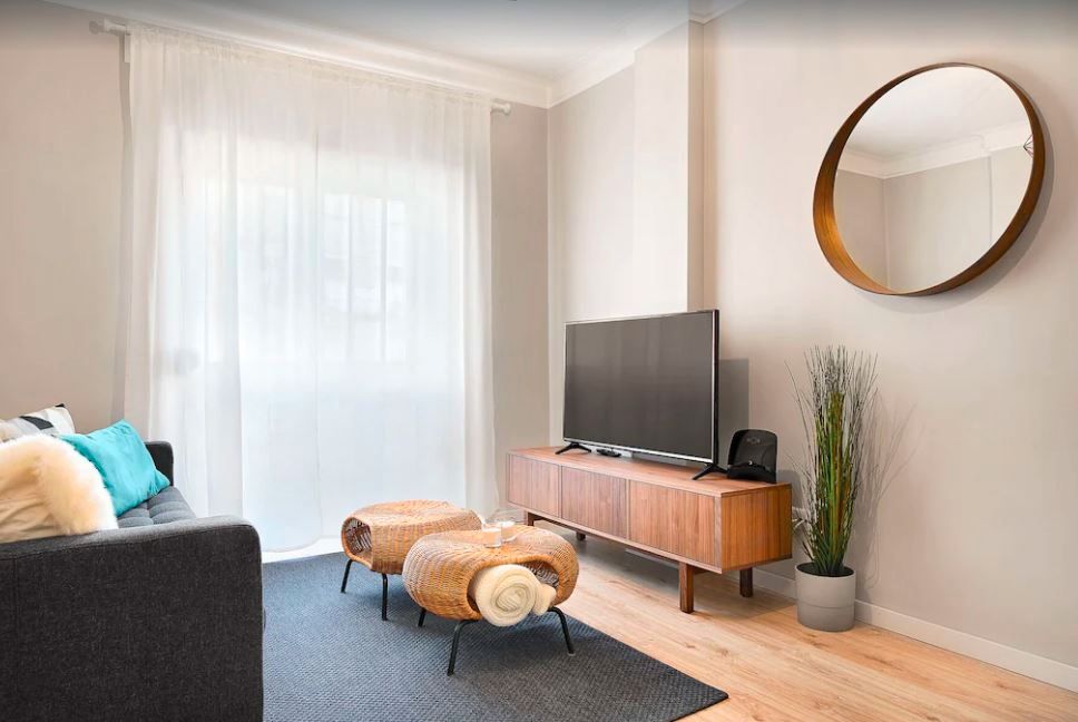 Sala d'estar de Pis de lloguer en Benalmádena amb Moblat, TV i Es permeten mascotes