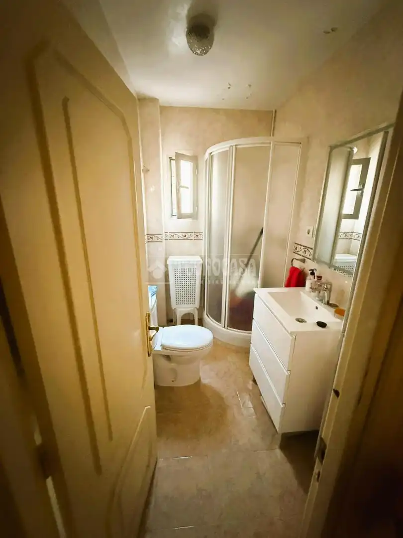 Bathroom of Flat for sale in Madrid  with Terrace