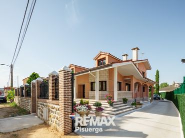 Villa avec jardin à vendre à Calle Cementerio 35