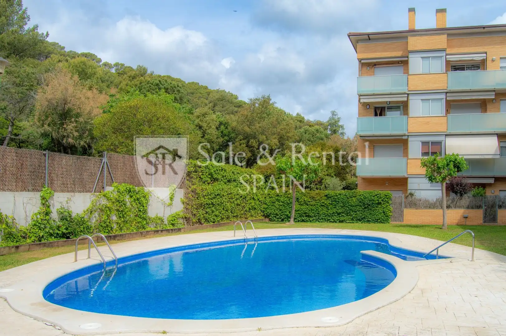 Schwimmbecken von Wohnung zum Verkauf in Tossa de Mar mit Klimaanlage, Heizung und Terrasse