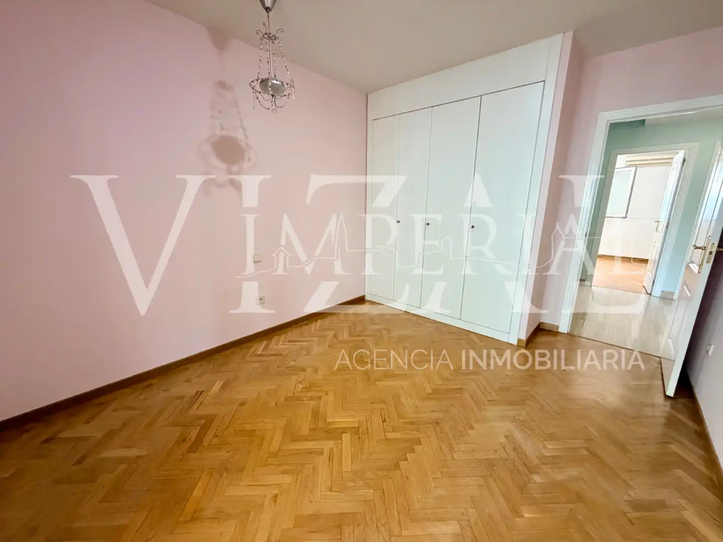 Casa adosada en venda en Toledo amb Aire condicionat, Parquet i Terrassa