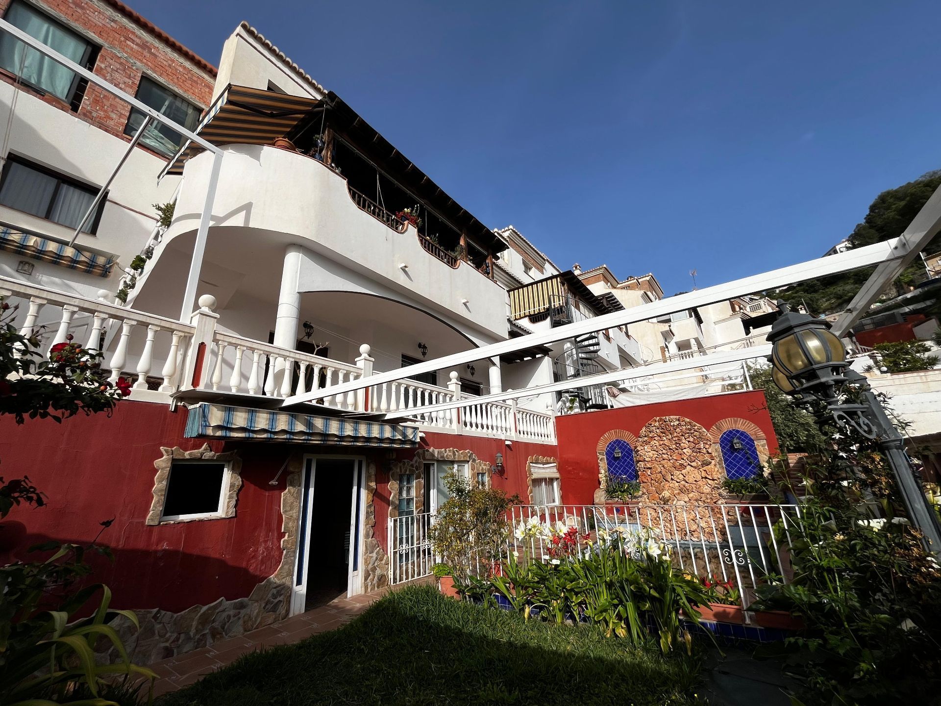 Exterior view of Duplex for sale in Almuñécar  with Air Conditioner, Heating and Private garden