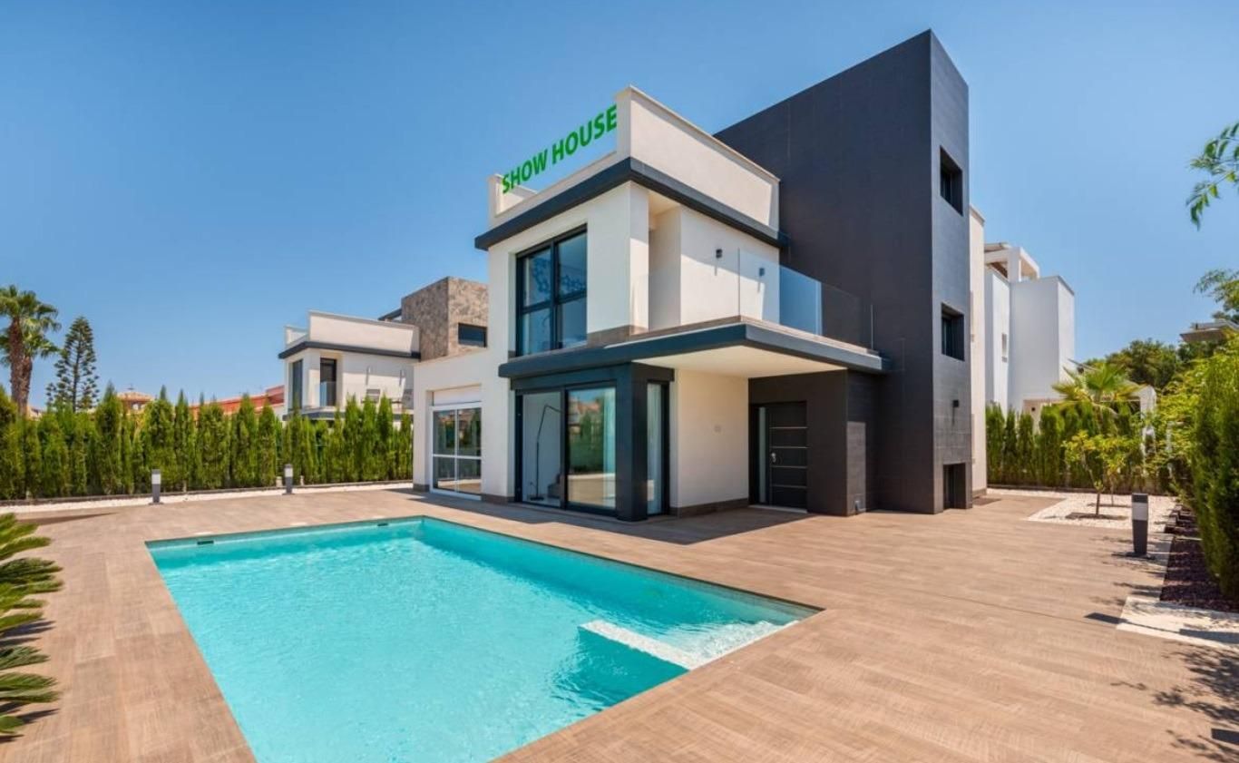 Vista exterior de Casa o chalet en venta en Cartagena con Jardín privado, Terraza y Piscina comunitaria