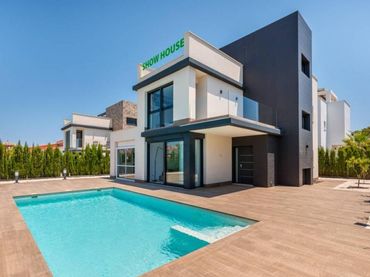 Xalet amb piscina en venda a Mar Menor de Cartagena – Cabo de Palos