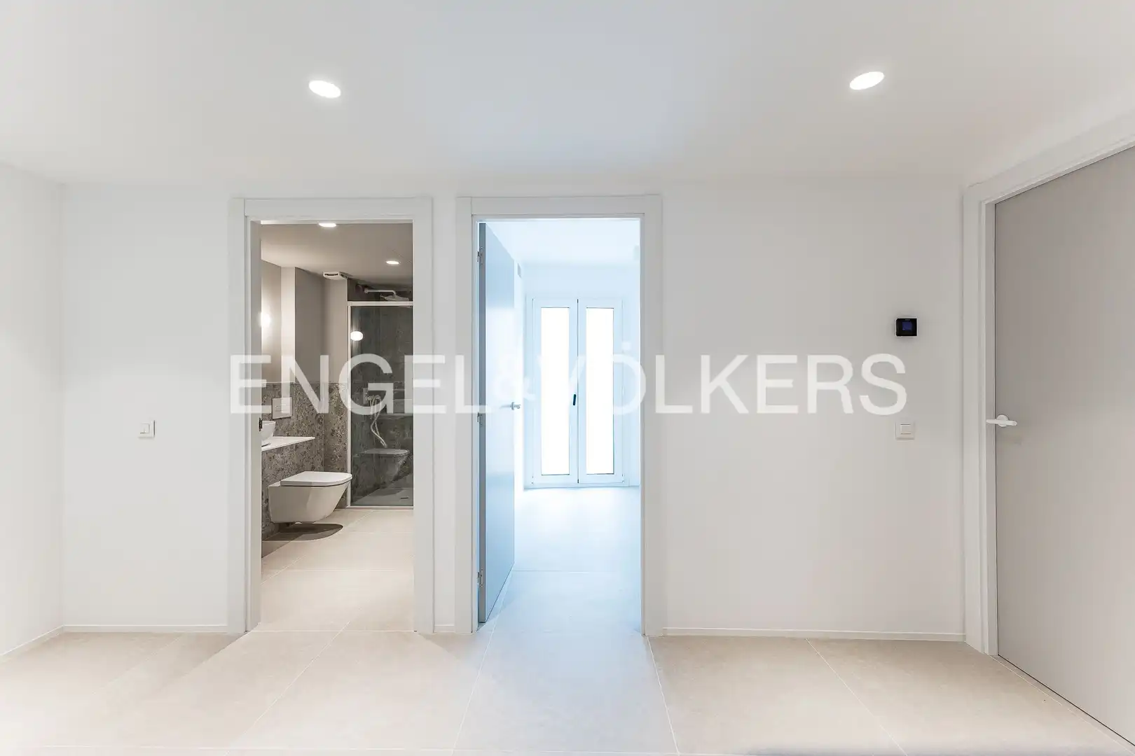 Wohnung zum Verkauf in L'Hospitalet de Llobregat mit Klimaanlage, Heizung und Terrasse