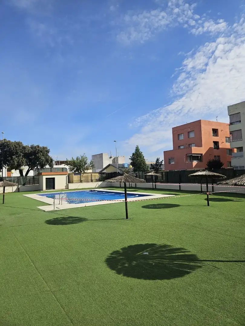 Swimming pool of Flat for sale in Jerez de la Frontera