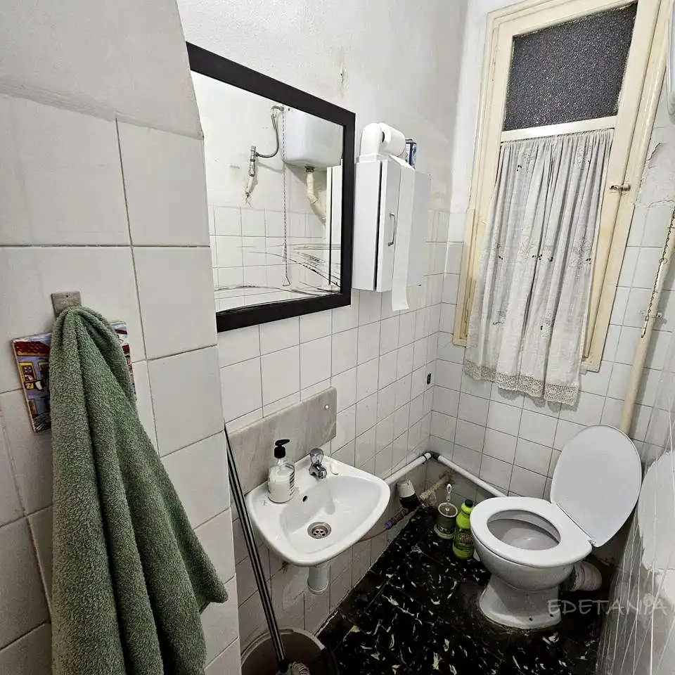 Baño de Piso en venta en Valencia con Aire acondicionado y Balcón