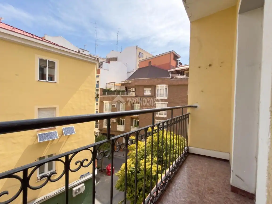 Terrassa de Pis en venda en Madrid amb Aire condicionat i Balcó