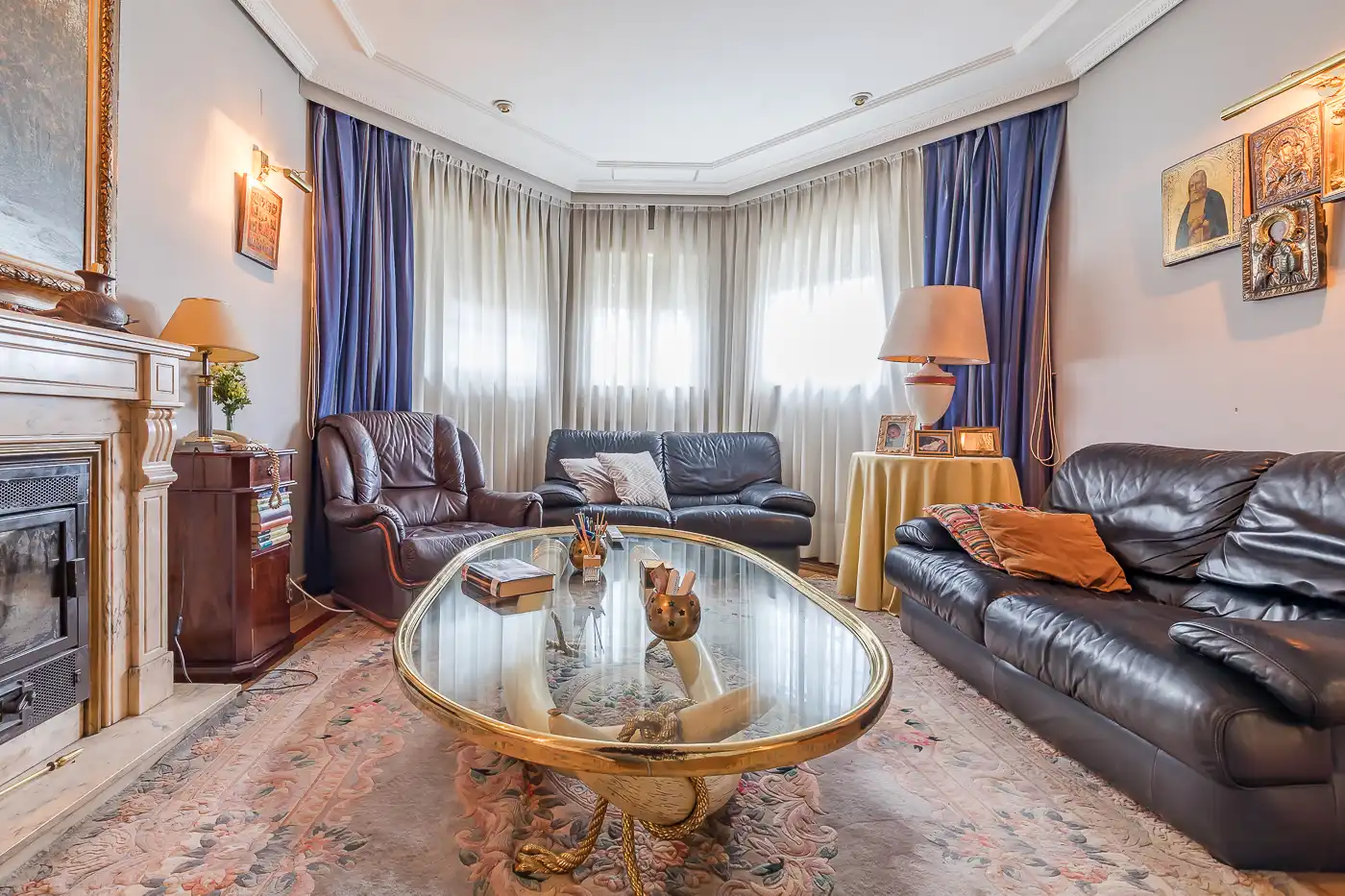 Sala d'estar de Casa o xalet en venda en Pozuelo de Alarcón amb Aire condicionat, Jardí privat i Parquet