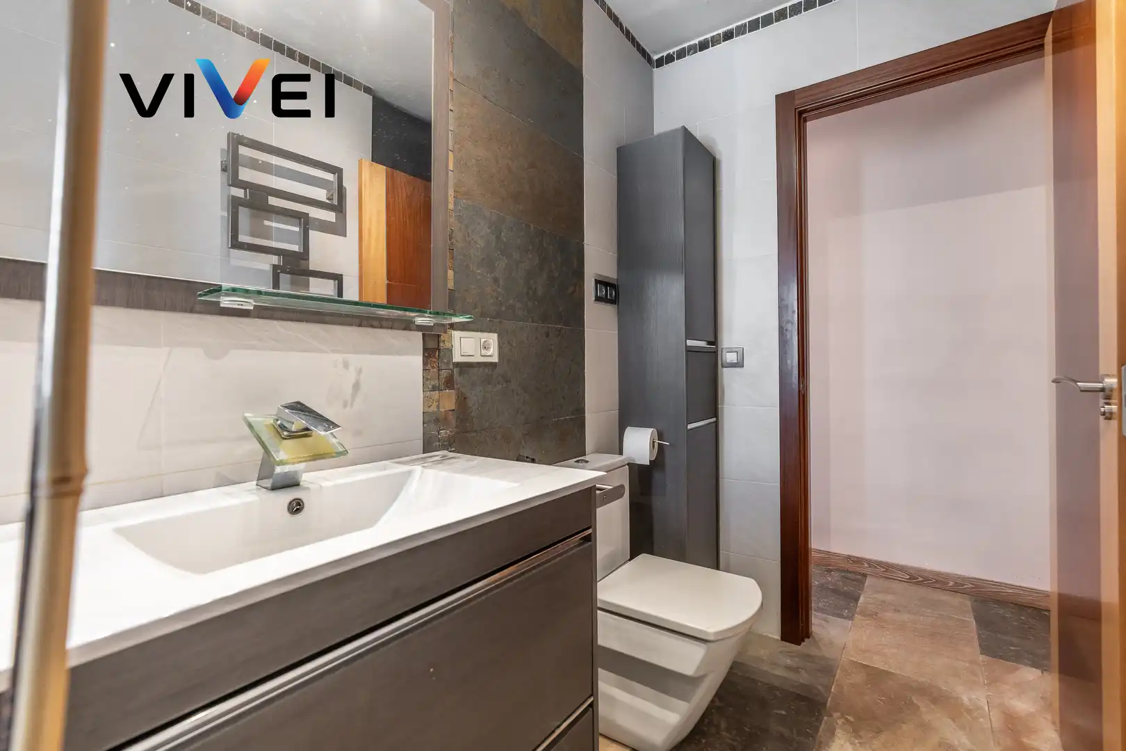 Baño de Ático en venta en Carabanchel