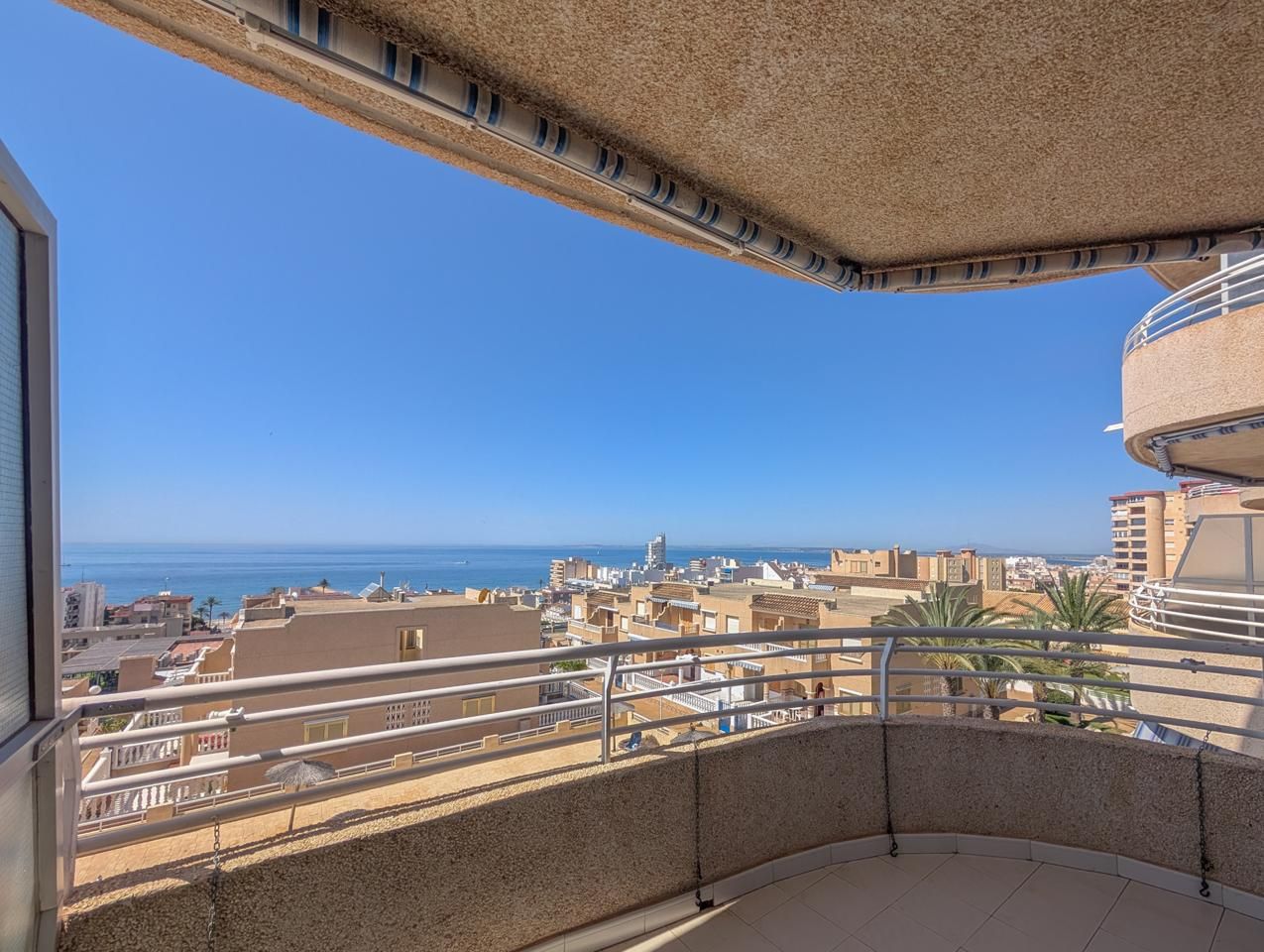 Exterior view of Study for sale in Santa Pola  with Air Conditioner, Terrace and Furnished