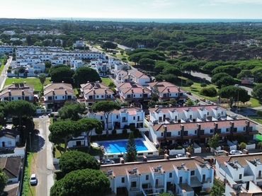 Casa pareada con balcón en venta en Calle Marismas del Barbate