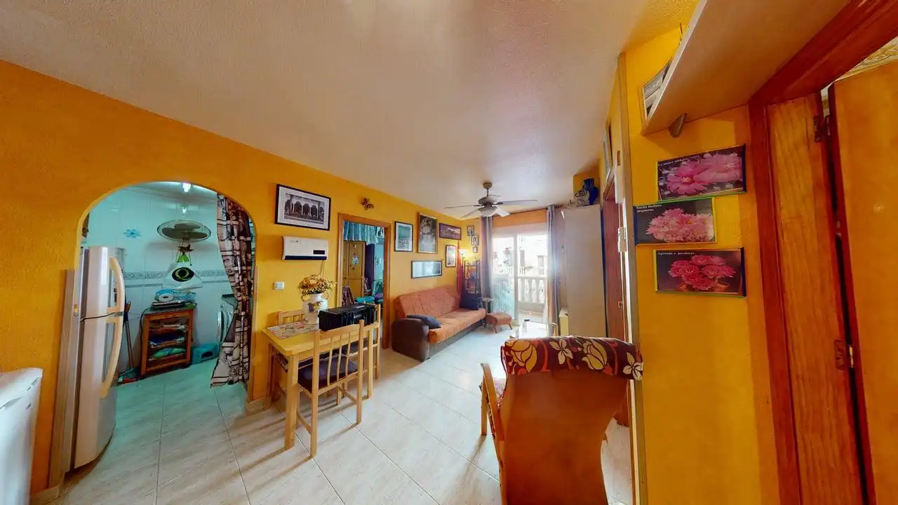 Piso con terraza en venta en Calle San Miguel de Salinas, imagen 2
