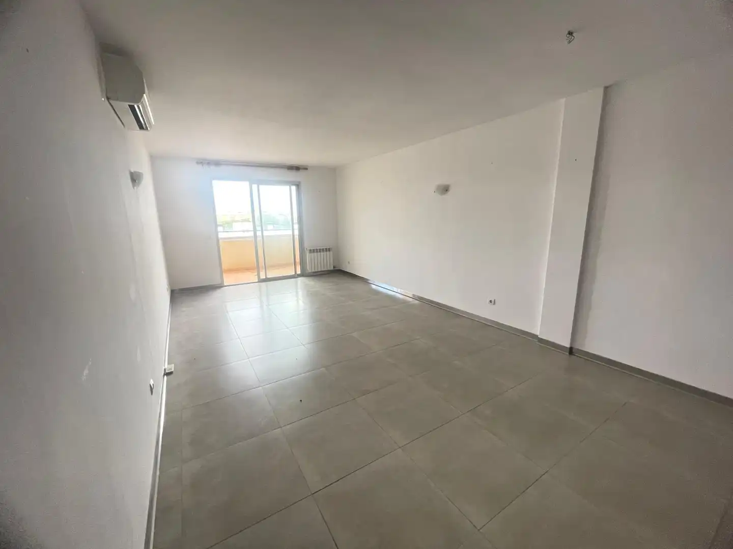 Living room of Flat for sale in  Palma de Mallorca  with Air Conditioner, Heating and Terrace