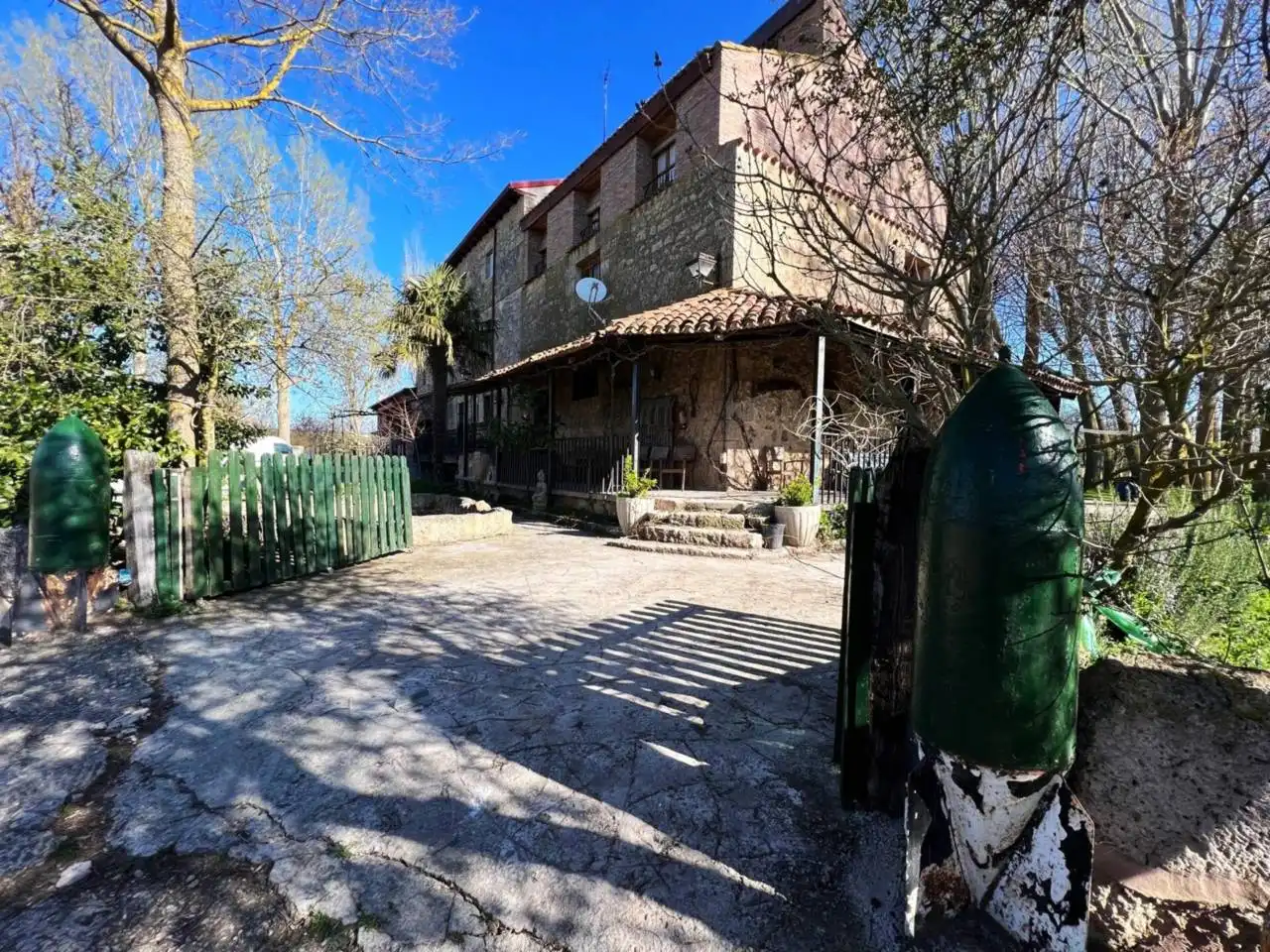 Vista exterior de Casa o chalet en venta en Frandovínez