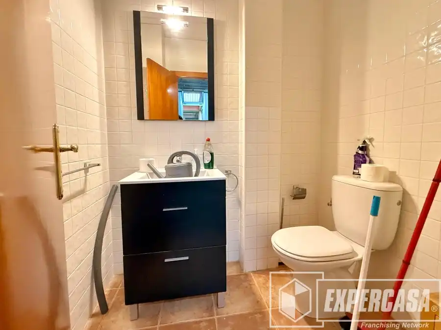 Bathroom of Houses for sale in Llíria  with Air Conditioner, Terrace and Storage room