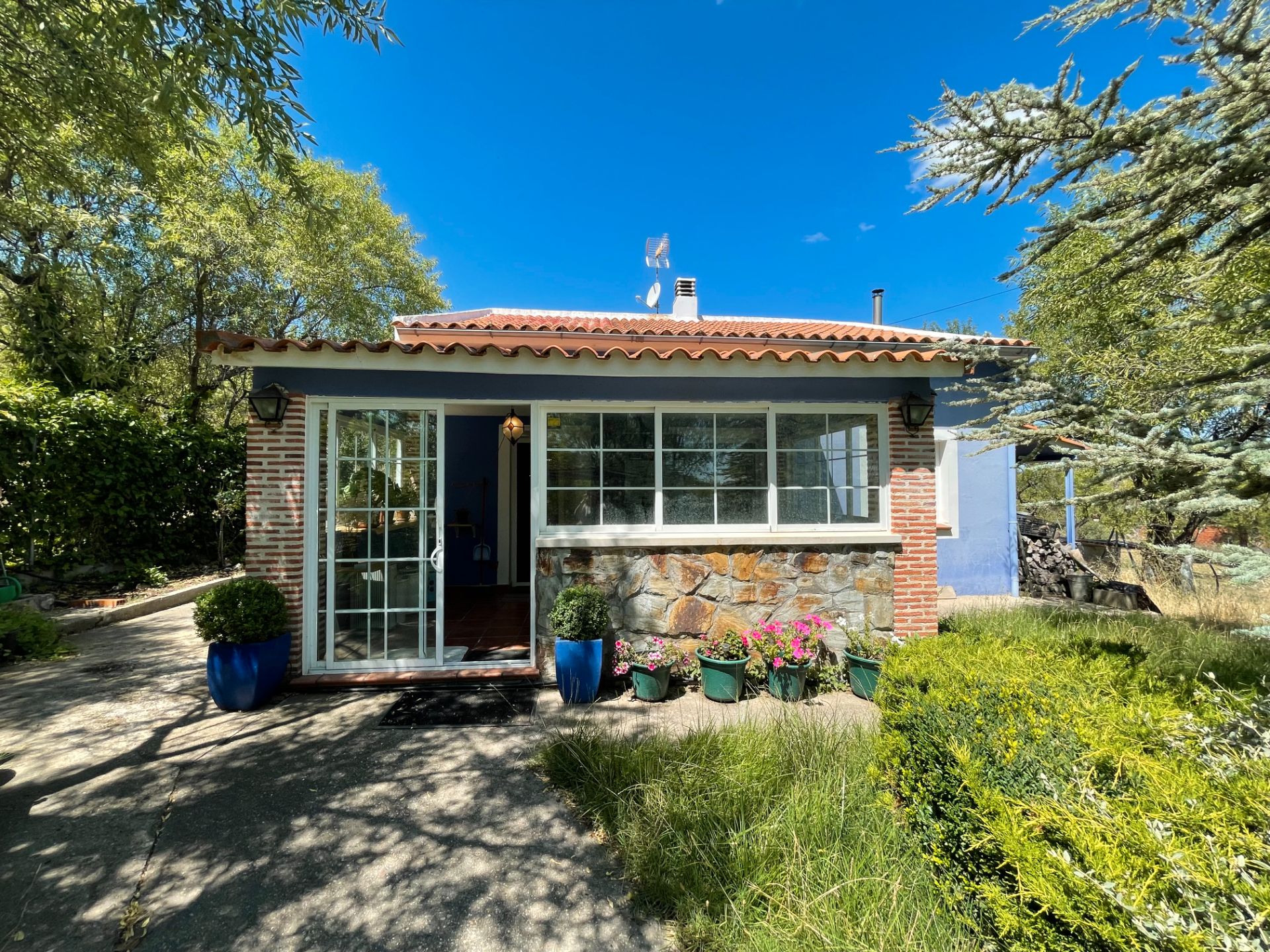 Exterior view of Country house to rent in Tudela de Duero  with Heating, Storage room and Furnished