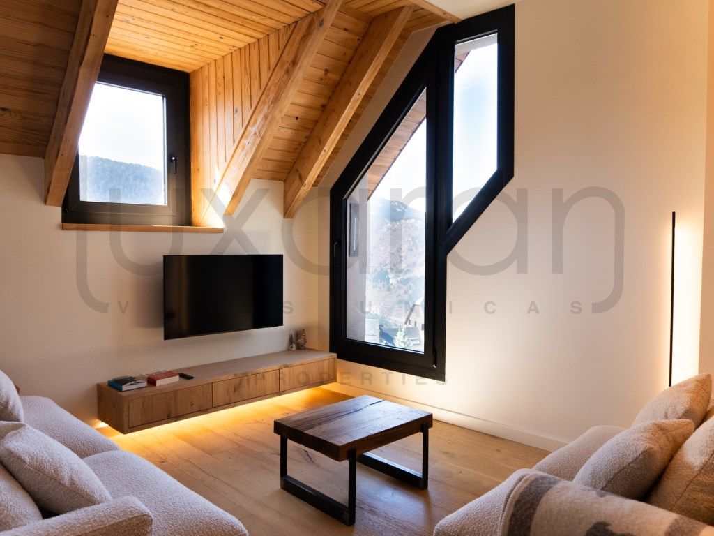 Living room of Apartments for sale in Naut Aran