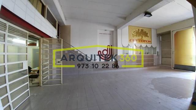 Local comercial en Alquiler en Calle sicoris en La Bordeta
