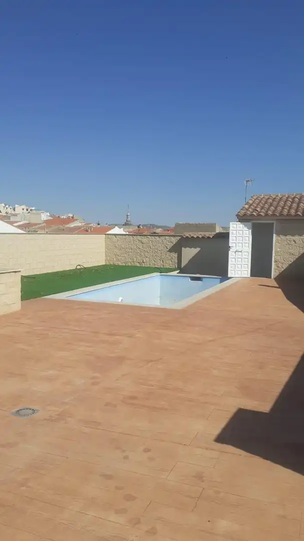 Piscina de Casa o chalet en venta en Consuegra con Aire acondicionado, Terraza y Piscina