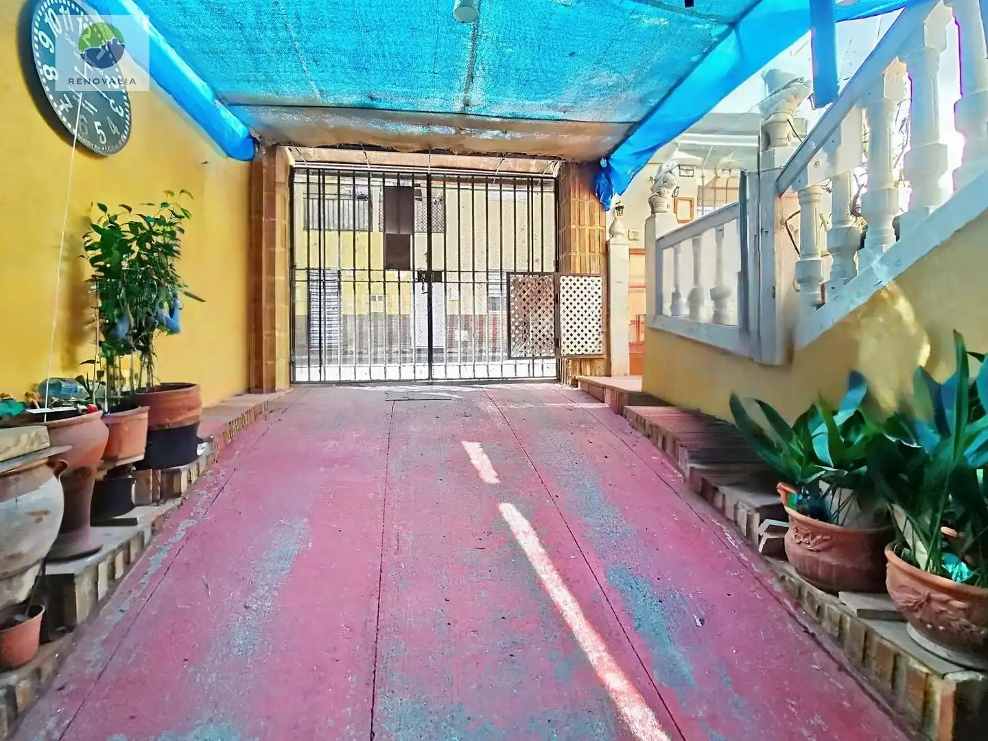 Vista exterior de Casa adosada en venta en Ogíjares con Aire acondicionado, Calefacción y Terraza