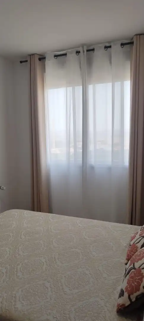 Dormitori de Pis en venda en Almansa amb Calefacció, Parquet i Balcó