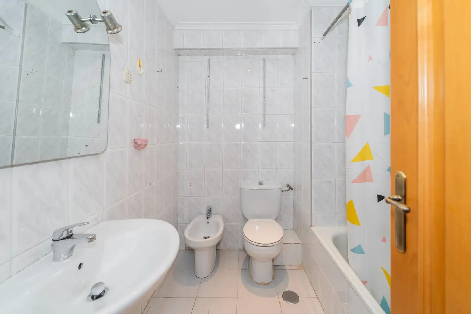 Bathroom of Flat for sale in Valdemoro  with Heating and Parquet flooring
